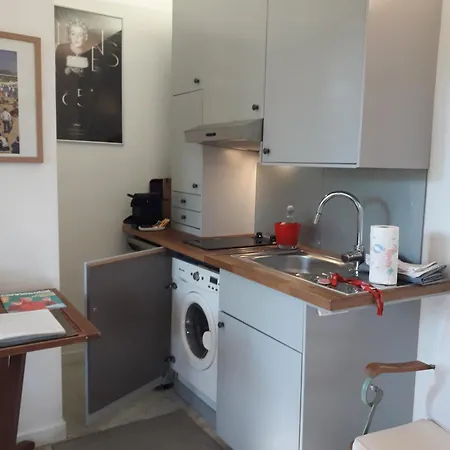 Prive Climatise Et Bon Wifi Apartment *