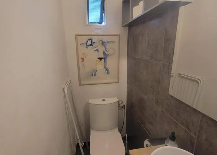 Apartment Prive Climatise Et Bon Wifi *